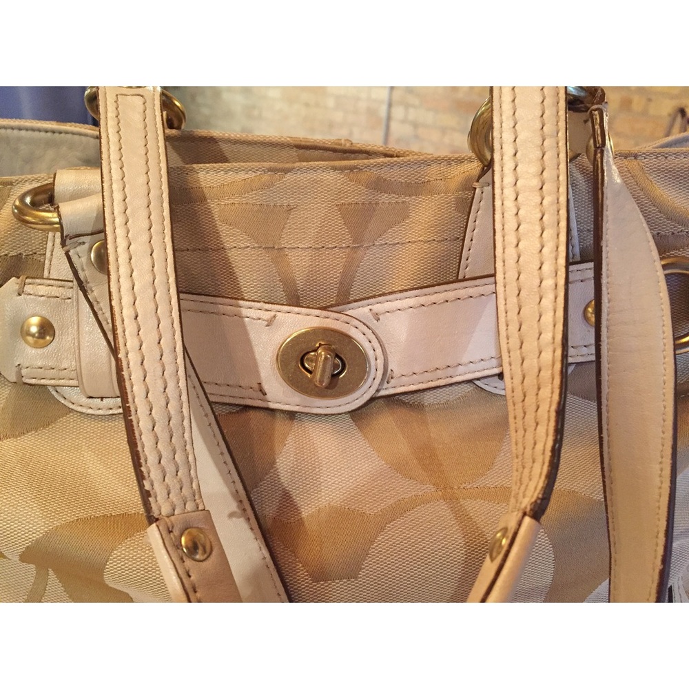 Beautiful Beige Coach Purse - Picture 6 of 7
